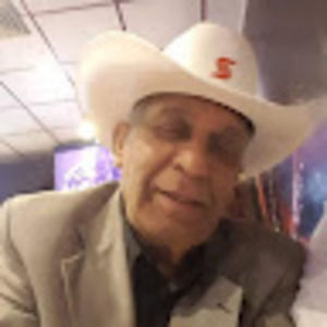 Meet your Posher, Kiki